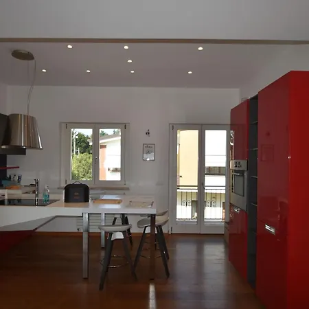 Close To The Lake, With Panoramic Balconies Ferienhaus Verbania
