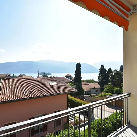 Apartment In A Prime Location On Maggiore *