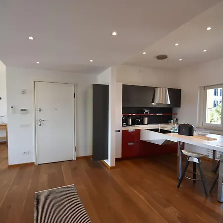 In A Prime Location On Maggiore *