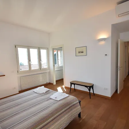 In A Prime Location On Maggiore Verbania