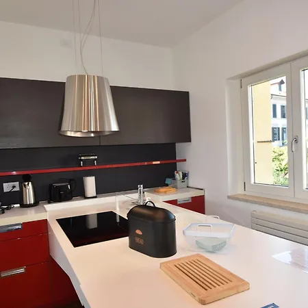 Holiday home Close To The Lake, With Panoramic Balconies