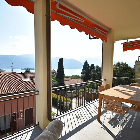 In A Prime Location On Maggiore Verbania