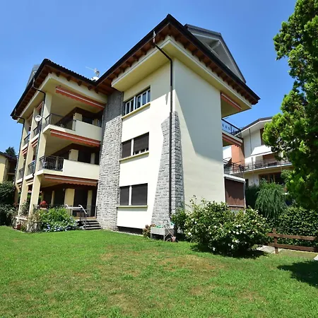 Appartement In A Prime Location On Maggiore