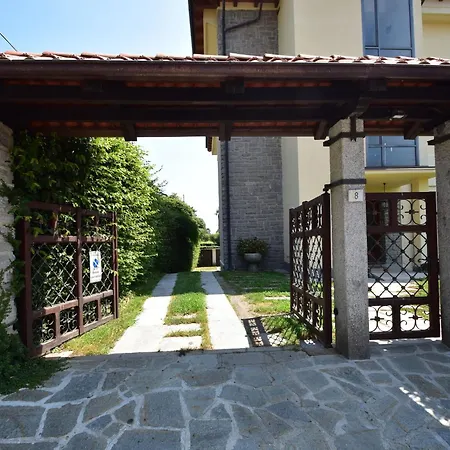 Close To The Lake, With Panoramic Balconies Ferienhaus *