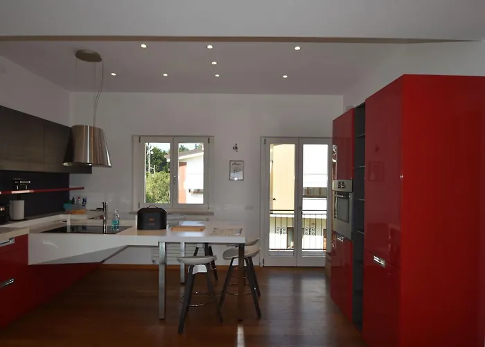 In A Prime Location On Maggiore Lejlighed Verbania