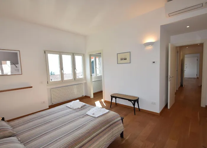 In A Prime Location On Maggiore Verbania