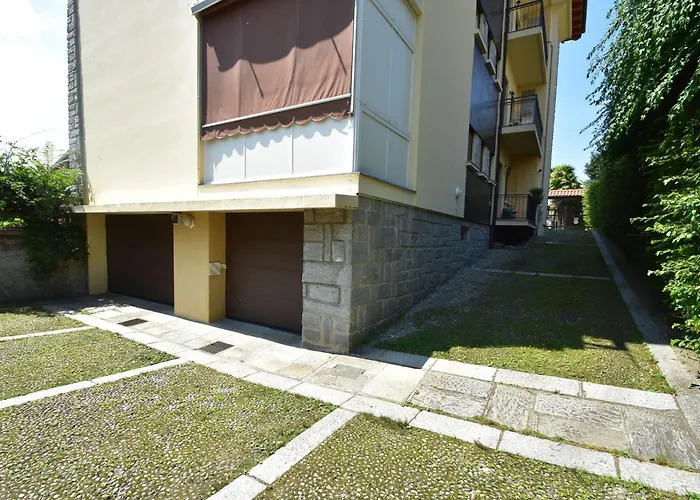 In A Prime Location On Maggiore Lejlighed Verbania