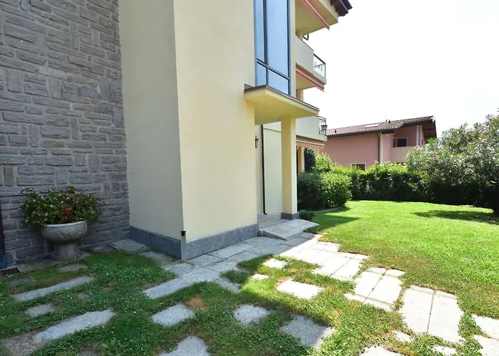 Lejlighed In A Prime Location On Maggiore